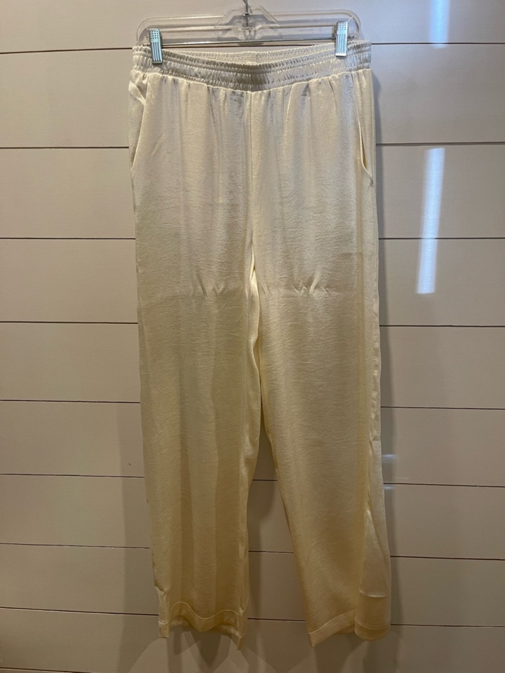 Double Zero Wide Leg Women's Cream Elastic-Waist Satin Pants Size Large NWT